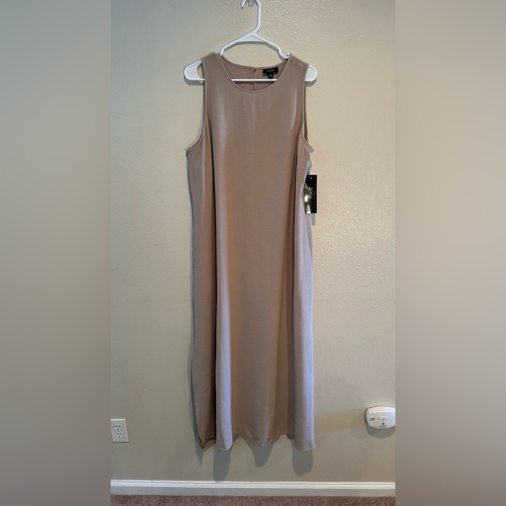 MSK Sleeveless Maxi Dress in Tan